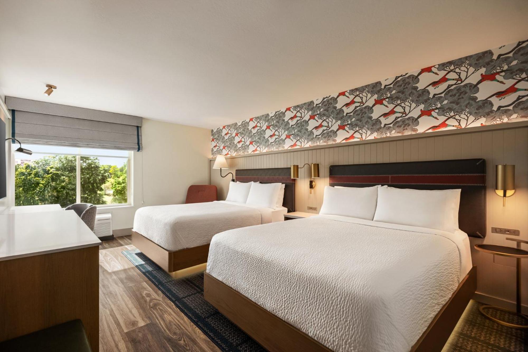 Hotel Downtown By Ihg 3*