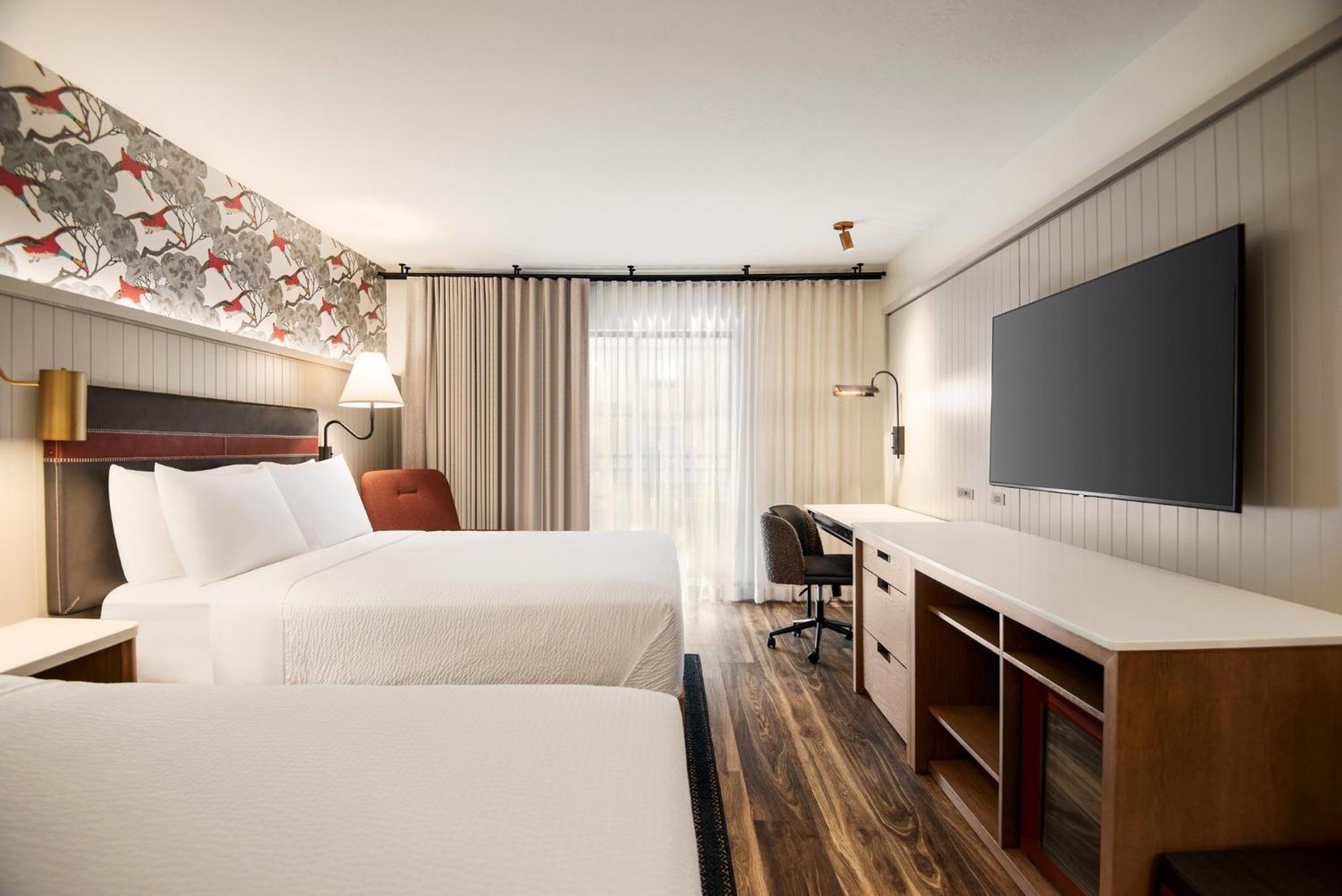 Holiday Downtown By Ihg